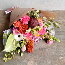 Load image into Gallery viewer, The Florist&#39;s Choice Bunch
